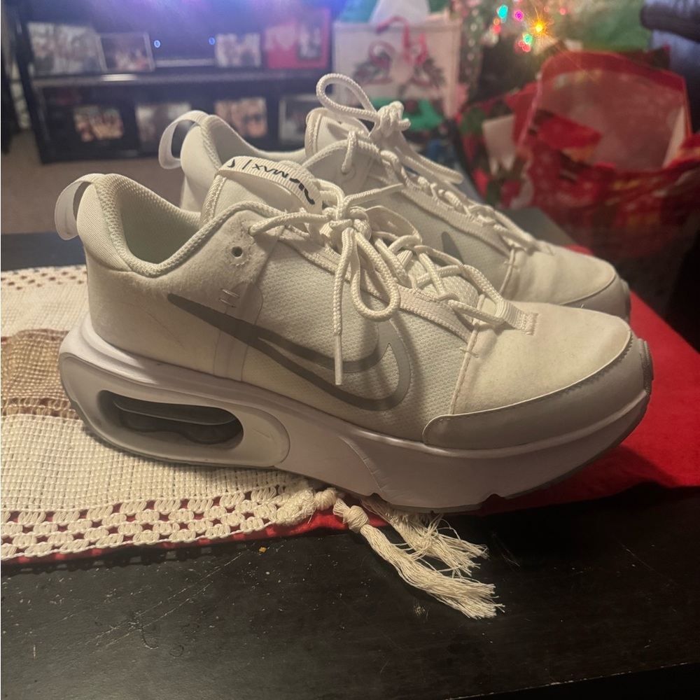 Women’s Nike air max